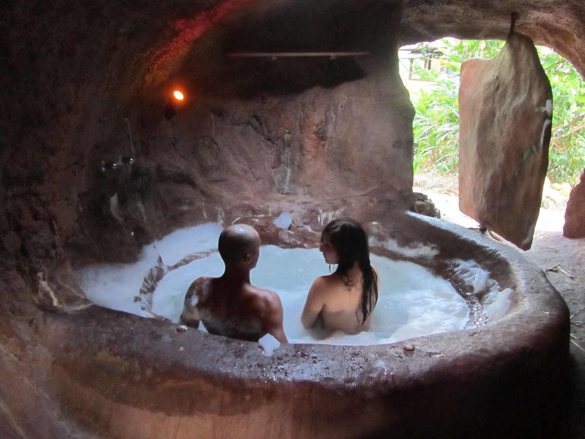 Noosa Edge Nudist Retreat Bed and Breakfast Doonan Εξωτερικό φωτογραφία