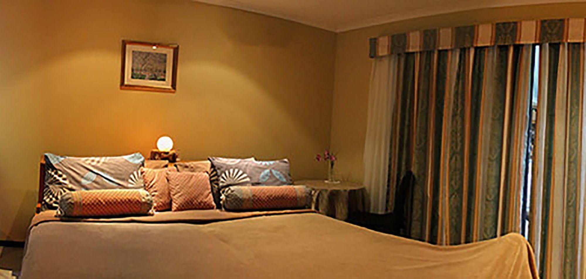 Noosa Edge Nudist Retreat Bed and Breakfast Doonan Εξωτερικό φωτογραφία