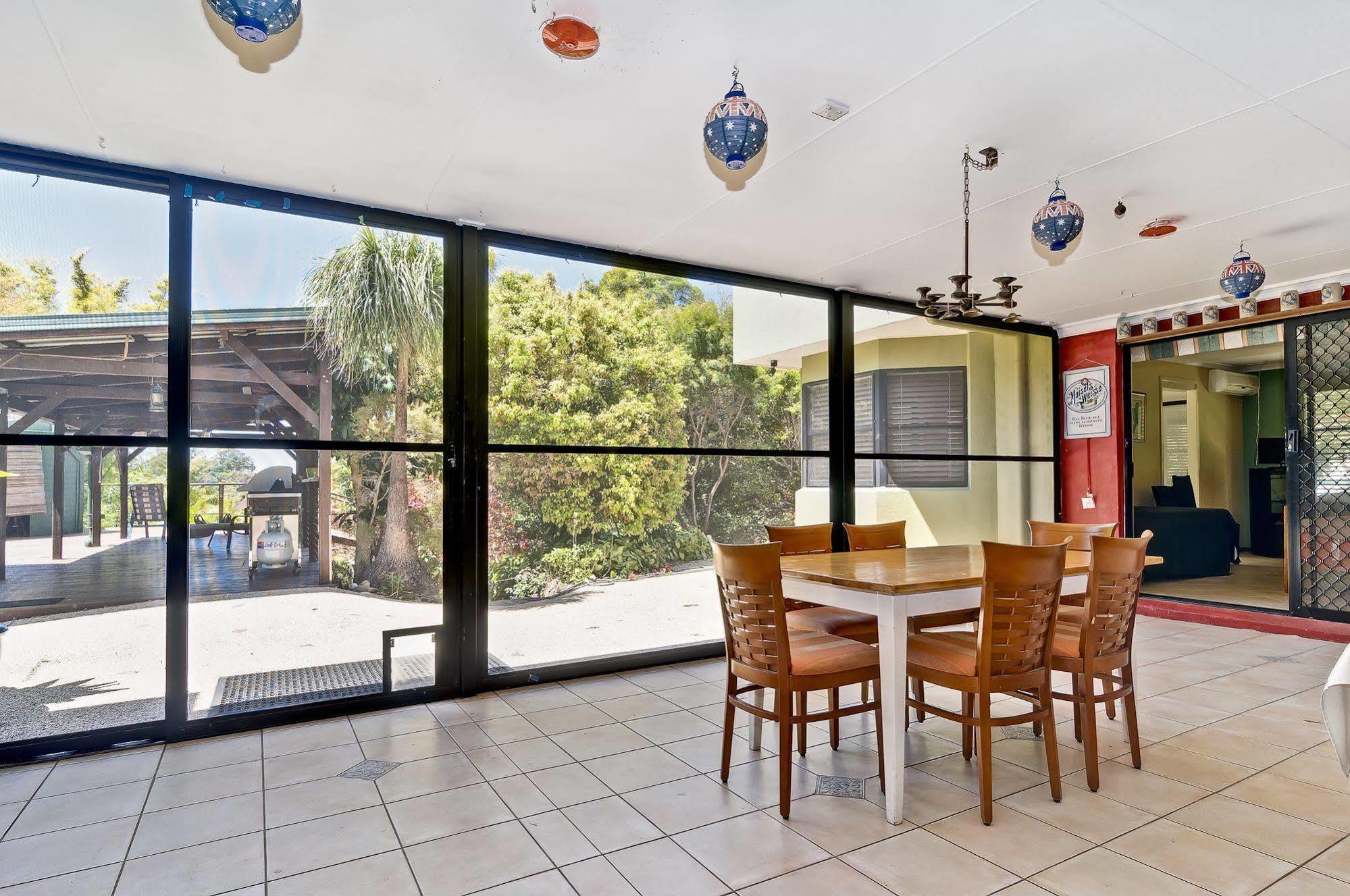 Noosa Edge Nudist Retreat Bed and Breakfast Doonan Εξωτερικό φωτογραφία